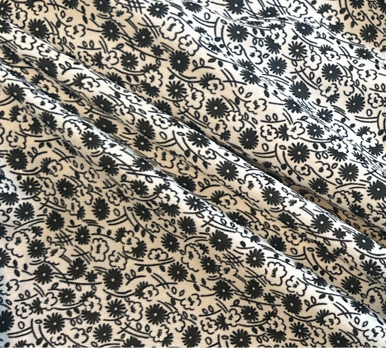 Black & White Ditzy Flowers