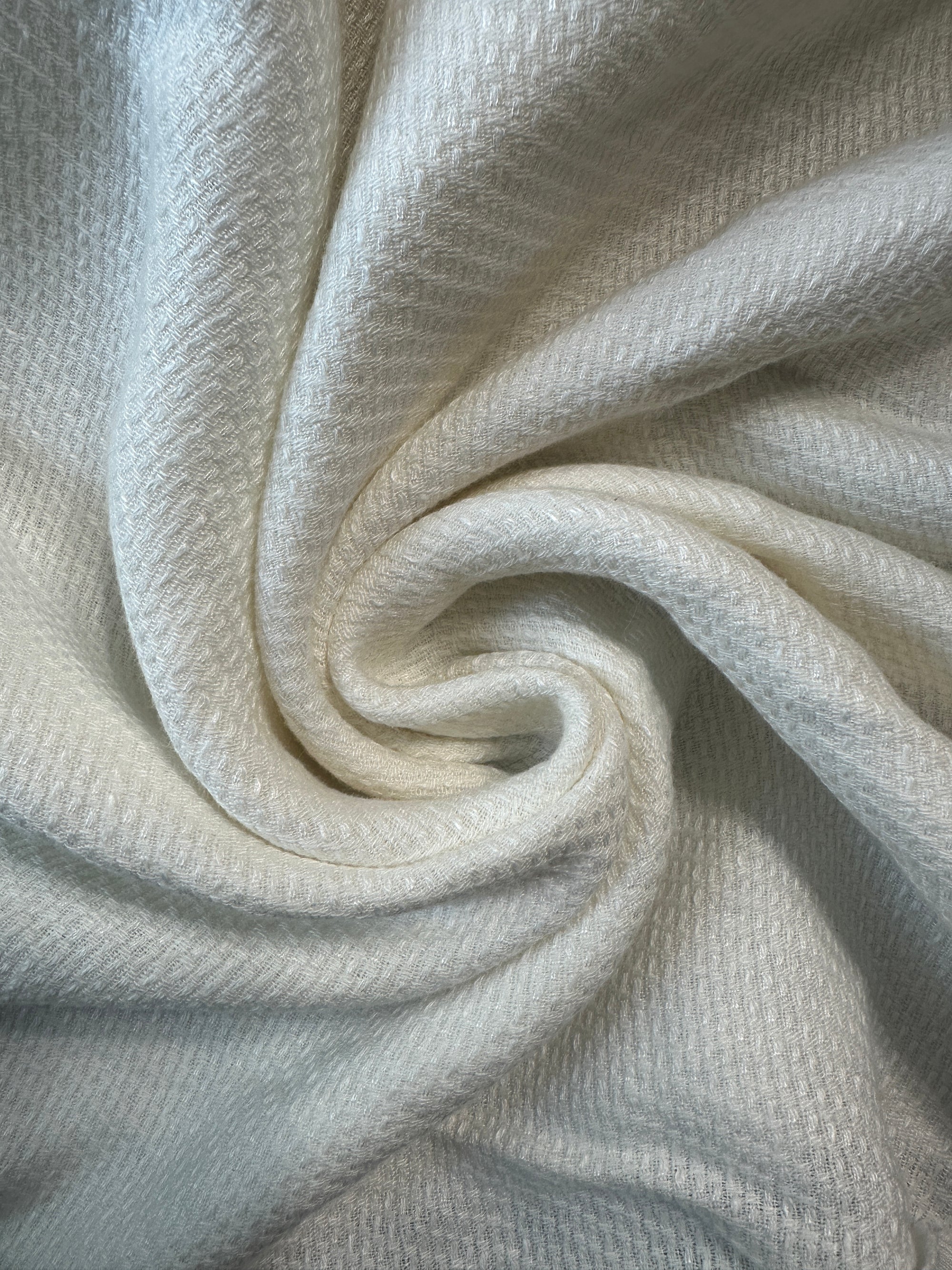Snow White Basketweave